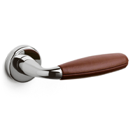 CLUB Door Handle With Yale Key Hole - B